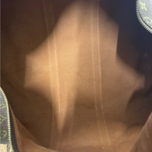 Louis Vuitton Keepall 50 bag
have authenticity certificate - Picture 3 of 7